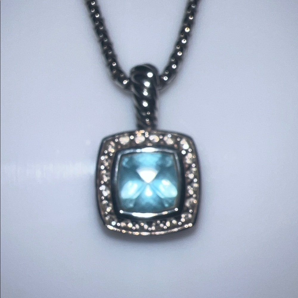 David Yurman Petite Albion Pendant Necklace in Sterling Silver with blue Topaz - Picture 17 of 17